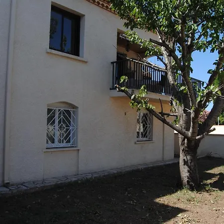 Avec Piscine Et Parking Prive Apartment Agde