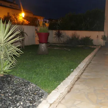 Apartment Avec Piscine Et Parking Prive Agde